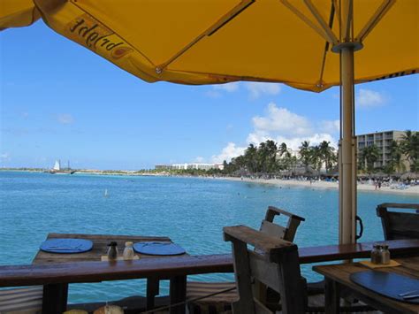 Pelican Nest Seafood Grill, Palm - Eagle Beach - Restaurant Reviews & Photos - TripAdvisor