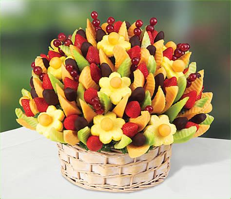 Edible Arrangements® fruit baskets - Delicious Party® with Dipped Dates