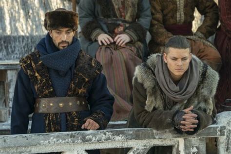 ‘Vikings’ Season 6: Ivar The Boneless Continues To Be Teased By Katia ...