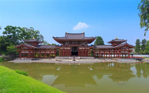 Byodo-in Temple in Kyoto, Japan Stock Image - Image of byodoin, park ...