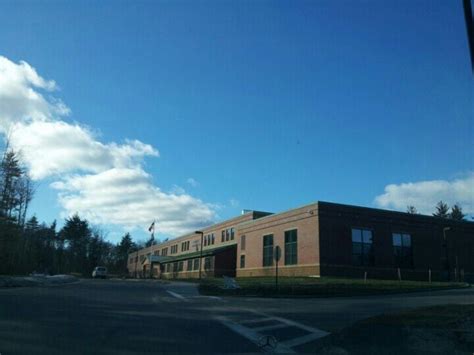 Merrimack Middle School - Elementary Schools - 31 Madeline Bennett Ln ...