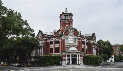 Japanese tourists in Taiwan on the colonial history trail in Taipei, Tainan and Hualien | South ...