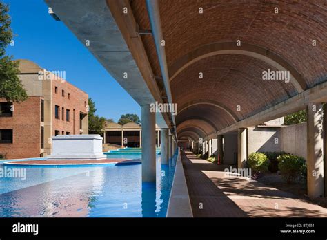 Martin Luther King Jr Center for Non-Violent Change and burial site Stock Photo, Royalty Free ...