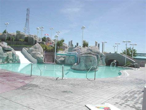 Antioch Waterpark - Location, Hours, Admission, Hotels nearby