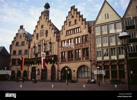 Buildings in Romerberg Square, Frankfurt am Main, Germany Stock Photo - Alamy