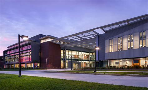 Tidewater Community College- Chesapeake Student Center - VMDO Architects