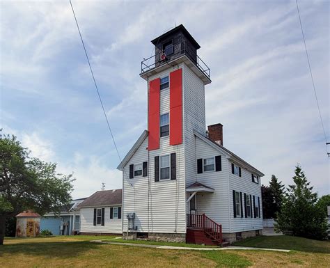 A Cheboygan Lighthouse Tour: Visit Two Historic Lights in Northern ...