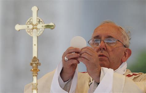 Pope on Corpus Christi: Jesus in the Eucharist gives life, love | The Catholic Sun