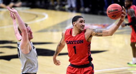 University of Dayton Flyers Men's Basketball Day Camp - Basketball Exposure Camps