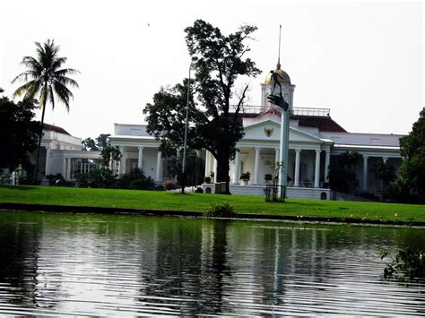 Sky Watch : Bogor Presidential Palace