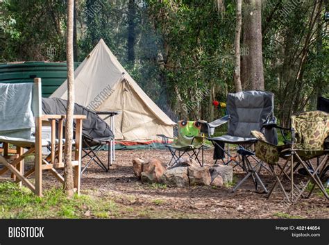 Family Tent Setup Image & Photo (Free Trial) | Bigstock