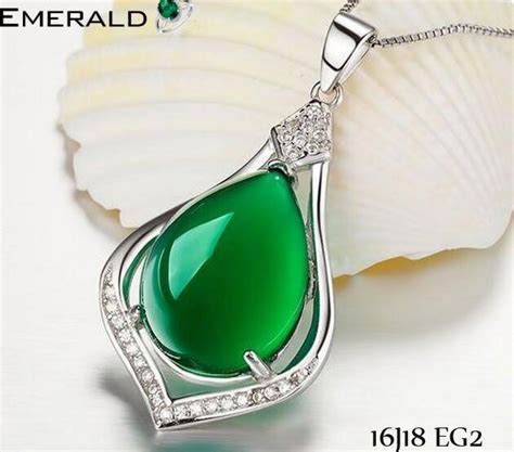 Emerald Gemstone | Pendant, Womens necklaces, Women jewelry