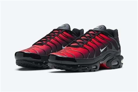 This Nike Air Max Plus Growls in Black and Red Gradient - Sneaker Freaker