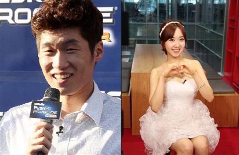 Park Ji Sung announces his retirement and date for his wedding with Kim ...