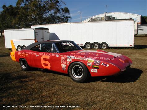 Cotton Owens Garage : 1969 NASCAR Dodge Daytona Driven by Buddy Baker