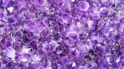 Download Aesthetic Lilac Amethyst Crystal Wallpaper | Wallpapers.com