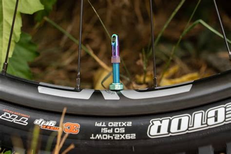 Tested: The Best Carbon Mountain Bike Wheels - BikeMag