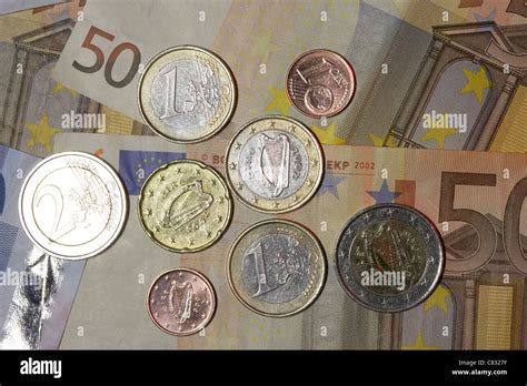 irish euro banknotes and coins euros from ireland eire Stock Photo - Alamy