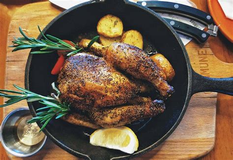 How to cook a roast in a roaster pan - With three easy steps - KitchenViva