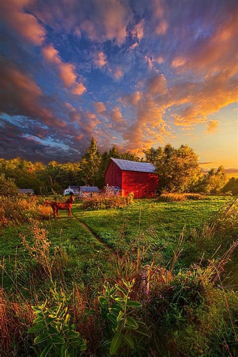 Sunrise... Barn Pictures, Cool Pictures, Cool Photos, Beautiful Pictures, Country Barns, Old ...