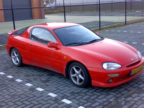 Mazda MX-3 - Information and photos - MOMENTcar