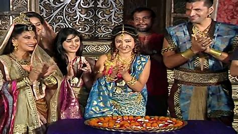 Chandra Nandini Cast Celebrates 100 EPISODES | MUST WATCH - YouTube