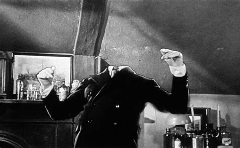 Mike's Movie Cave: The Invisible Man (1933) – Review