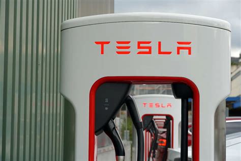 Tesla Is Making Its Superchargers Free For Refugees In Europ