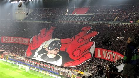 Siehe: Was Milan Tifo vor dem Duell mit Napoli in der UCL bedeutet – Football Italia