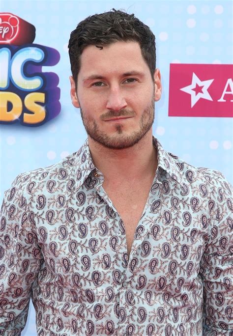 valentin chmerkovskiy Picture 7 - 2015 Radio Disney Music Awards - Arrivals