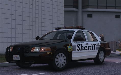 2010 Ford Crown Victoria P7B - Ventura County Sheriff's Department ...