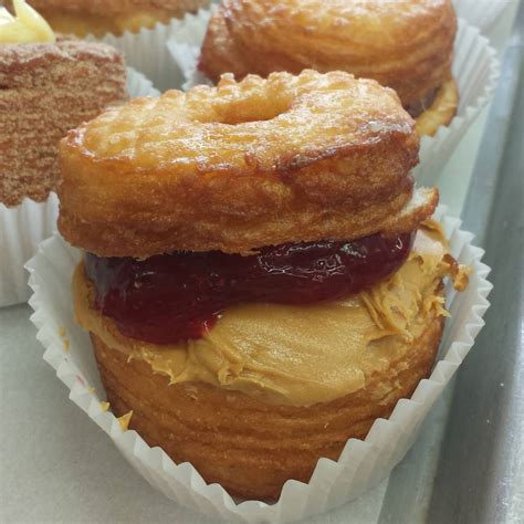 CRONUTS! MUST TRY! Croissant Donuts. the... - What I think About