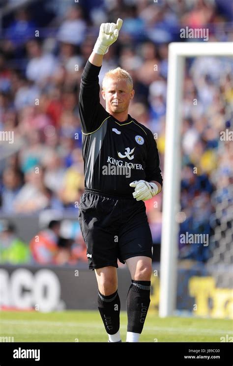 KASPER SCHMEICHEL LEICESTER CITY FC LEICESTER CITY FC KING POWER ...