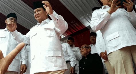 Joget Ala Prabowo Meriahkan HUT ke-74 RI di DPP Gerindra | kumparan.com