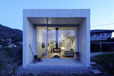 Japanese Minimalist Small House Interior and Architecture | Founterior