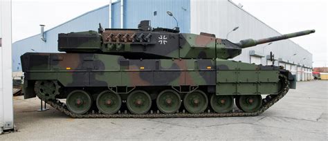 First Leopard 2A7 delivered to the German Army [1923x830] : r/MilitaryPorn