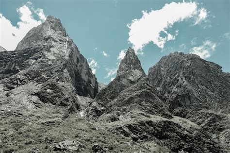 Montagnes Huascaran, sur Huaraz, Andes péruviennes. incroyable paysage ...