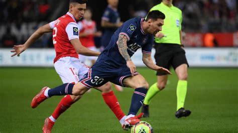 Messi makes PSG debut off bench in Ligue 1 game, Mbappé shines