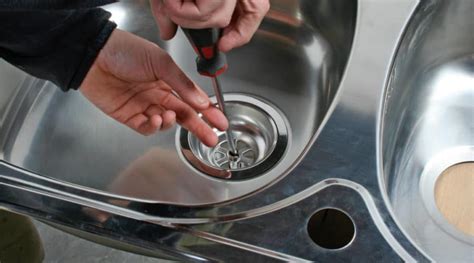 10 Steps to Install a Kitchen Sink Drain