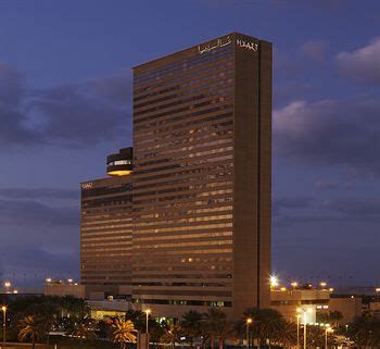 Galleria Shopping Mall Dubai Overview