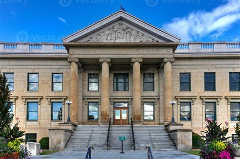 Greene County Courthouse building facade in the Greek revival style in ...