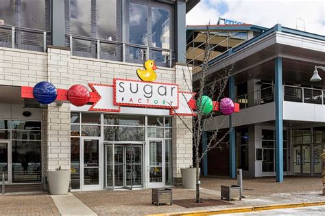 The Sugar Factory In Rosemont, Illinois Is A Candy Store Restaurant