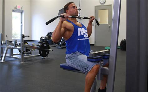 How To Use A Lateral Pulldown Machine? - Metro Flex LBC