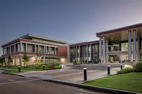 Facilities | LSU University Recreation Center