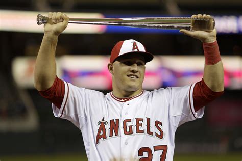 Mike Trout celebrates winning the MVP award at the 2014 All Star Game ...