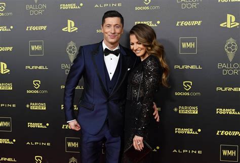 Ballon d'Or 2021: Lewandowski wins Striker of the Year award - Punch ...