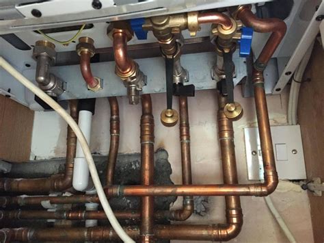 How to repressurise a Baxi duo Tec combi he boiler - Boiler Work