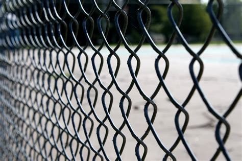 The Different Types Of Heavy Duty Chain Wire Fencing - Washtenaw 211