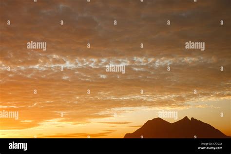 Cerro de la Silla (Horse Saddle Mountain) during golden sunrise in ...