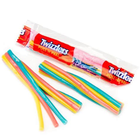 Twizzlers Strawberry Blast Pull-n-Peel Licorice Twists: 10.12-Ounce Bag ...